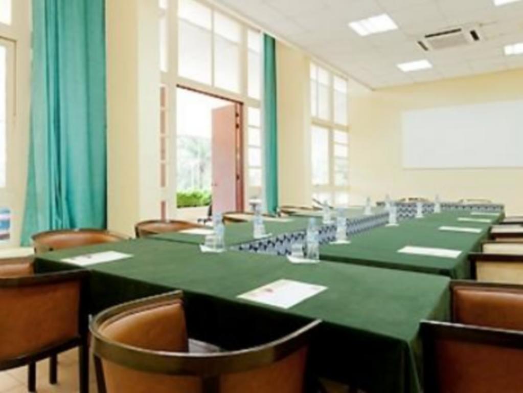 Hotel Ecole Lebenin Lomé Eksteriør billede
