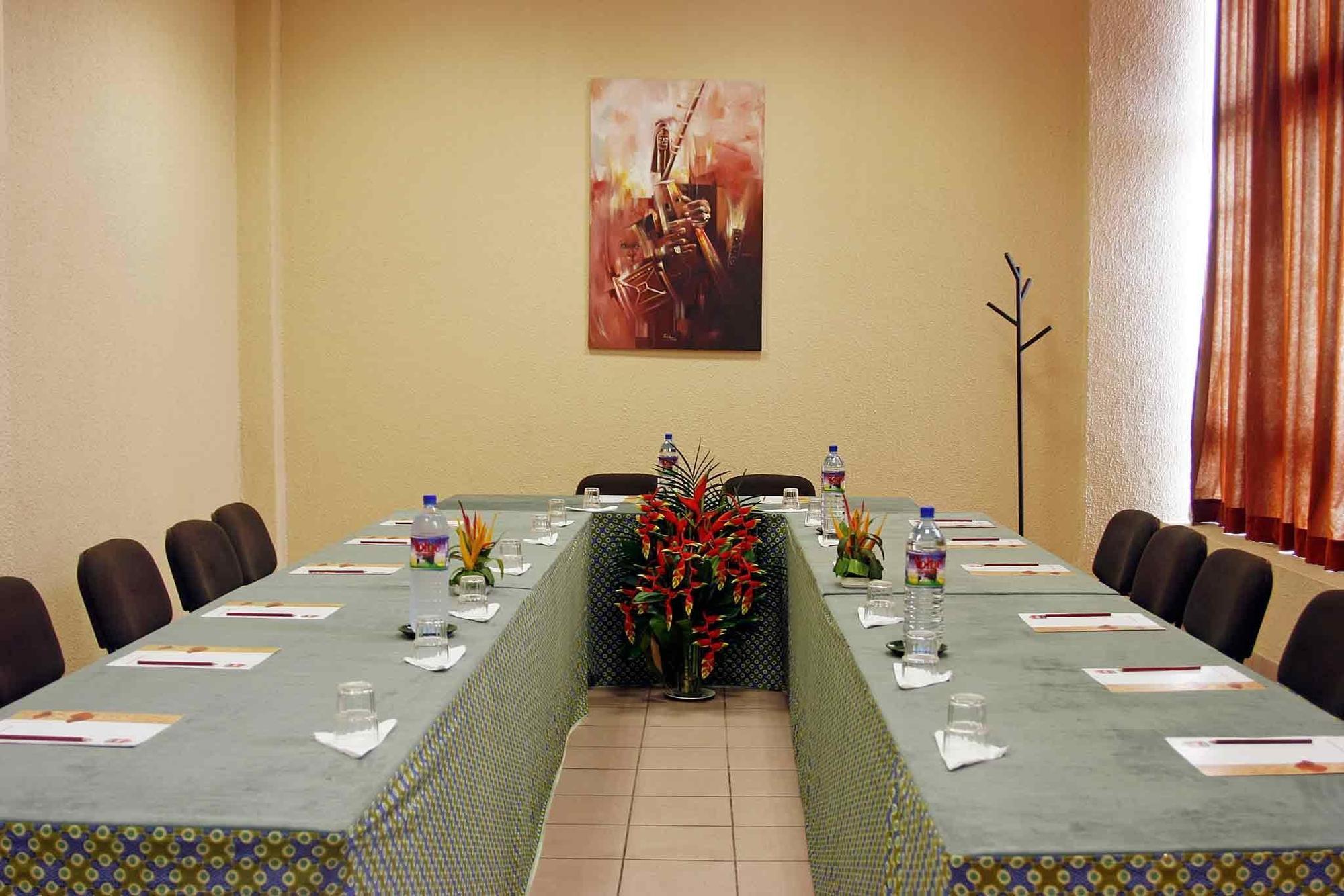 Hotel Ecole Lebenin Lomé Eksteriør billede